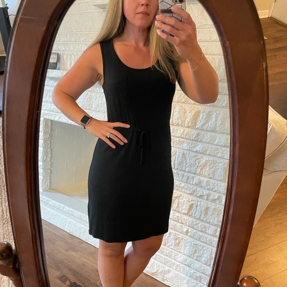 Serra Dress- Schwarz